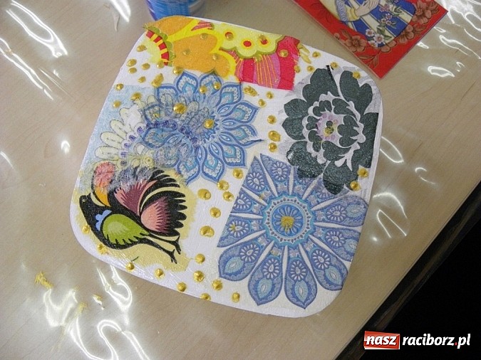 Zdjęcie w galerii na portalu naszraciborz.pl: Mała akademia sztuki: Tym razem decoupage wiadomości z regionu