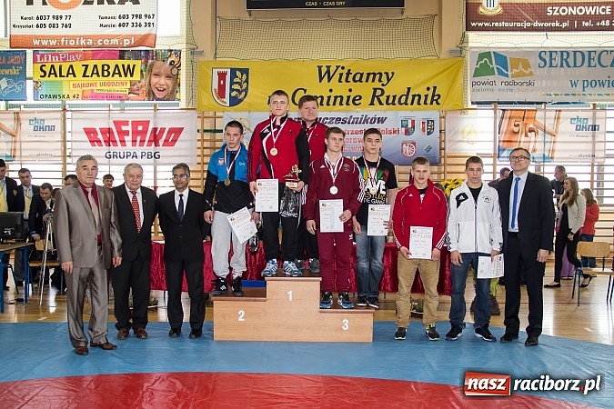 Zdjęcie w galerii na portalu naszraciborz.pl: Mocny akcent Dębu na zakończenie sezonu  wiadomości z regionu