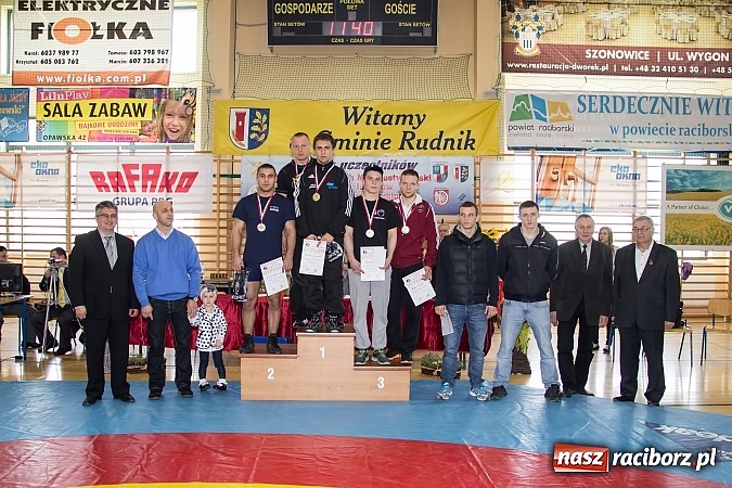 Zdjęcie w galerii na portalu naszraciborz.pl: Mocny akcent Dębu na zakończenie sezonu  wiadomości z regionu