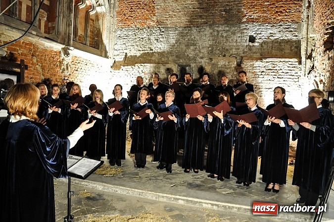 Zdjęcie w galerii na portalu naszraciborz.pl: Wyjątkowy koncert w kaplicy zamkowej wiadomości z regionu