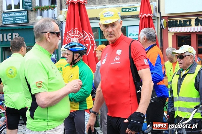 Zdjęcie w galerii na portalu naszraciborz.pl: 3500 km w 45 dni. Ruszył XVI Rajd Rowerowy Środowisk Trzeźwościowych wiadomości z regionu