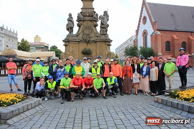 Zdjęcie w galerii na portalu naszraciborz.pl: 3500 km w 45 dni. Ruszył XVI Rajd Rowerowy Środowisk Trzeźwościowych wiadomości z regionu