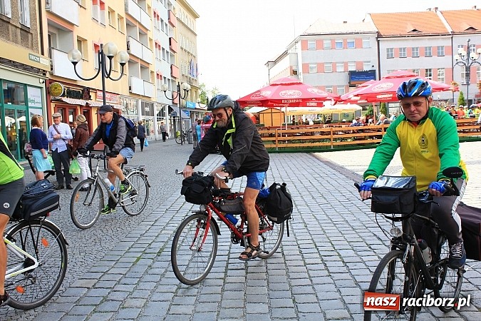 Zdjęcie w galerii na portalu naszraciborz.pl: 3500 km w 45 dni. Ruszył XVI Rajd Rowerowy Środowisk Trzeźwościowych wiadomości z regionu