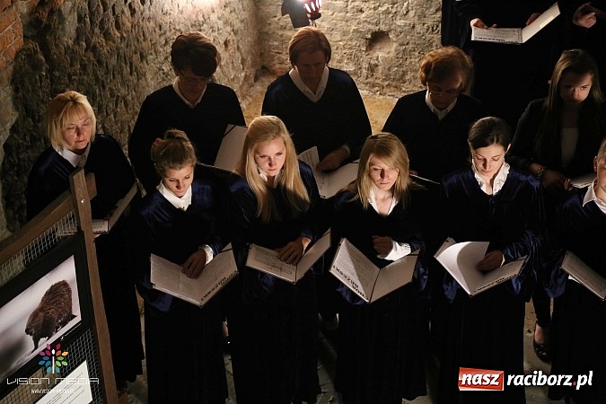 Zdjęcie w galerii na portalu naszraciborz.pl: Wspaniała muzyka w średniowiecznych murach kaplicy zamkowej św. Tomasza Becketa wiadomości z regionu