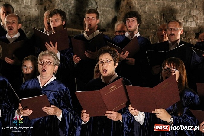 Zdjęcie w galerii na portalu naszraciborz.pl: Wspaniała muzyka w średniowiecznych murach kaplicy zamkowej św. Tomasza Becketa wiadomości z regionu