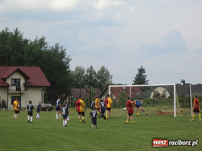 Zdjęcie w galerii na portalu naszraciborz.pl: Damy kontra pany, czyli zabawa na festynie w Rudach wiadomości z regionu