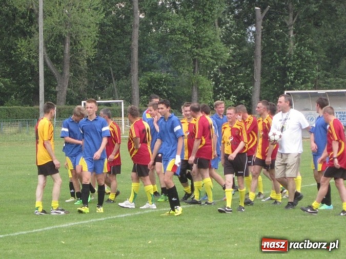 Zdjęcie w galerii na portalu naszraciborz.pl: Damy kontra pany, czyli zabawa na festynie w Rudach wiadomości z regionu