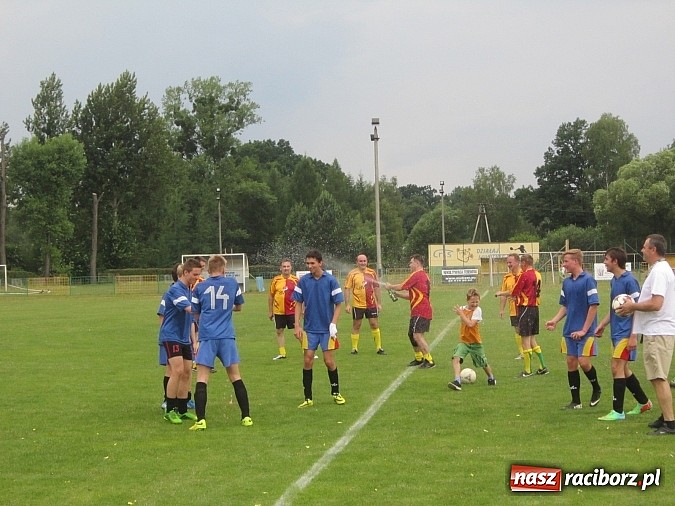 Zdjęcie w galerii na portalu naszraciborz.pl: Damy kontra pany, czyli zabawa na festynie w Rudach wiadomości z regionu