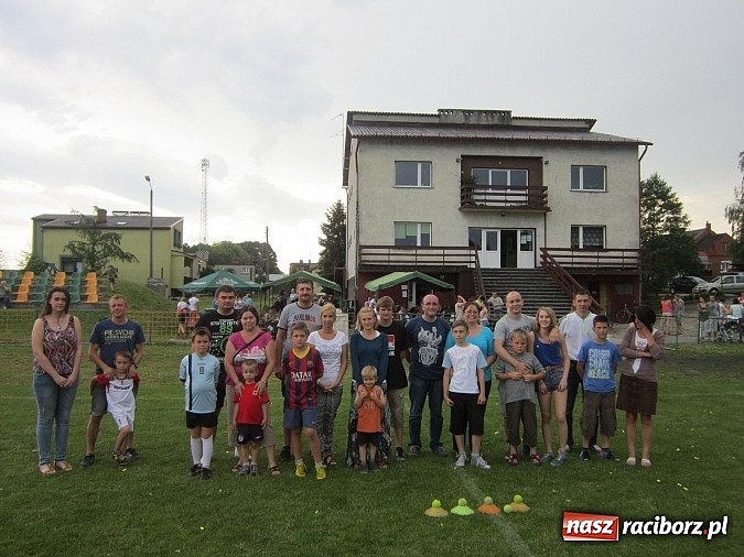 Zdjęcie w galerii na portalu naszraciborz.pl: Damy kontra pany, czyli zabawa na festynie w Rudach wiadomości z regionu