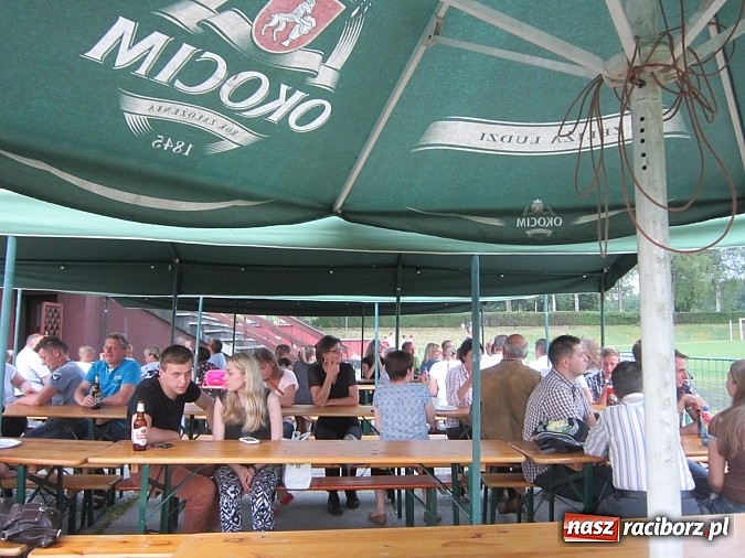 Zdjęcie w galerii na portalu naszraciborz.pl: Damy kontra pany, czyli zabawa na festynie w Rudach wiadomości z regionu