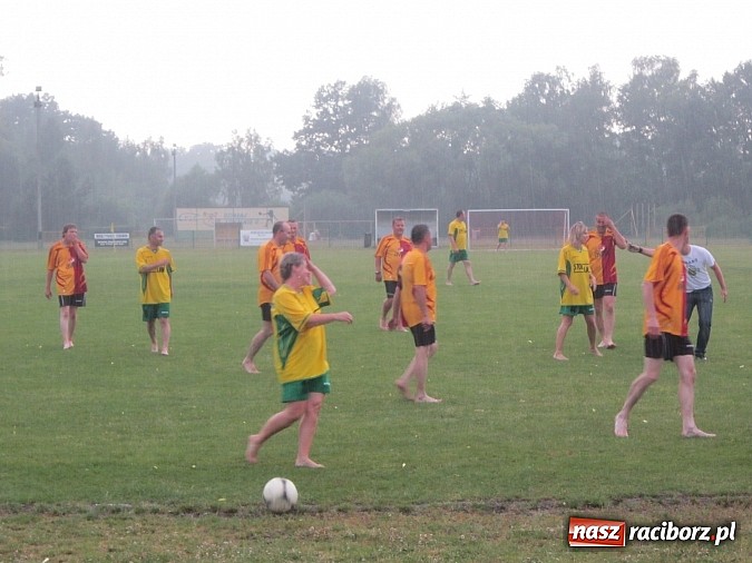 Zdjęcie w galerii na portalu naszraciborz.pl: Damy kontra pany, czyli zabawa na festynie w Rudach wiadomości z regionu