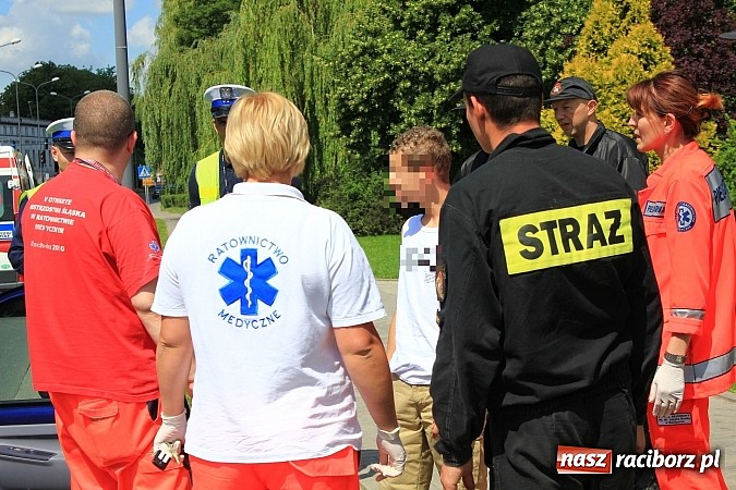 Zdjęcie w galerii na portalu naszraciborz.pl: Obywatelka Czech potrąciła nastolatka na ul. Reymonta wiadomości z regionu