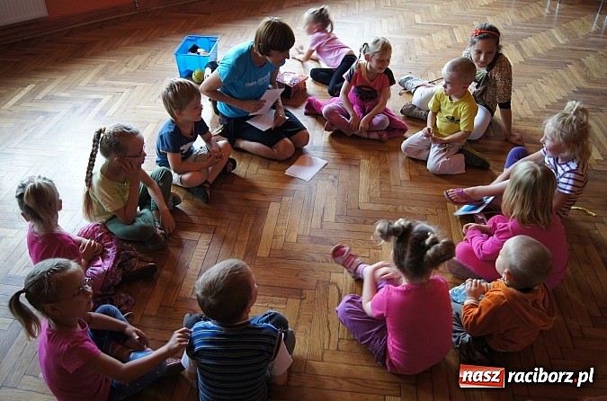 Zdjęcie w galerii na portalu naszraciborz.pl: W Nędzy ruszył Uniwersytet Małolata wiadomości z regionu