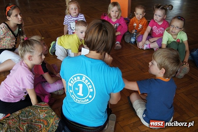 Zdjęcie w galerii na portalu naszraciborz.pl: W Nędzy ruszył Uniwersytet Małolata wiadomości z regionu