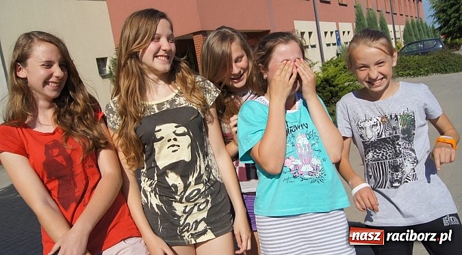 Zdjęcie w galerii na portalu naszraciborz.pl: Młodzież z Rudnika chce zachować wspomnienia o dawnych czasach wiadomości z regionu