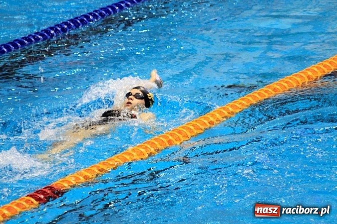 Zdjęcie w galerii na portalu naszraciborz.pl: Pływacy Szkoły Mistrzostwa Sportowego po raz pierwszy w historii startowali w Izraelu wiadomości z regionu