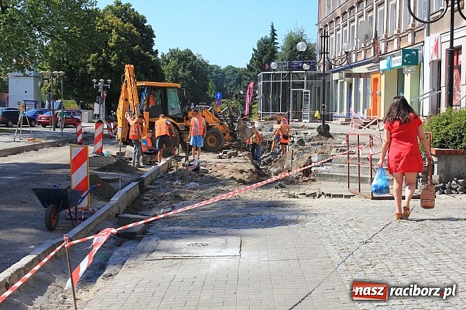 Zdjęcie w galerii na portalu naszraciborz.pl: Prace na ulicy Nowej idą pełną parą wiadomości z regionu