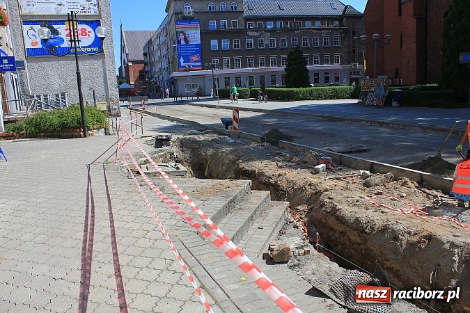 Zdjęcie w galerii na portalu naszraciborz.pl: Prace na ulicy Nowej idą pełną parą wiadomości z regionu