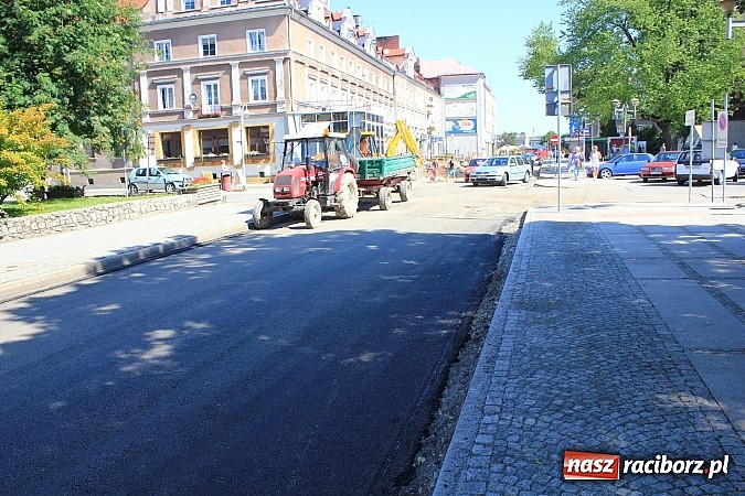 Zdjęcie w galerii na portalu naszraciborz.pl: Prace na ulicy Nowej idą pełną parą wiadomości z regionu