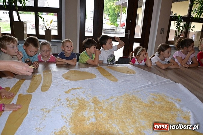 Zdjęcie w galerii na portalu naszraciborz.pl: Wakacyjna kuchnia babci w Tworkowie wiadomości z regionu