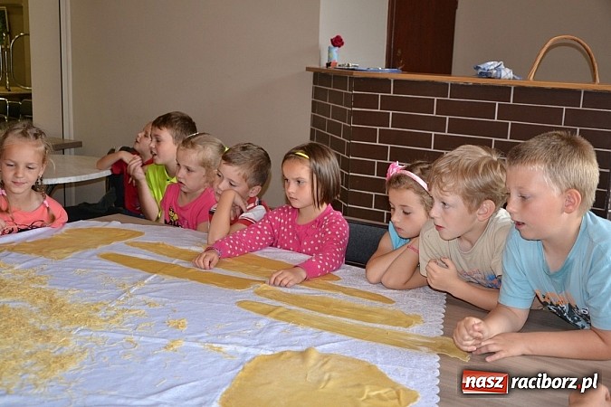 Zdjęcie w galerii na portalu naszraciborz.pl: Wakacyjna kuchnia babci w Tworkowie wiadomości z regionu