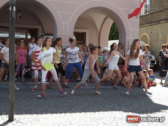 Zdjęcie w galerii na portalu naszraciborz.pl: Zakończenie warsztatów tanecznych z RCK wiadomości z regionu