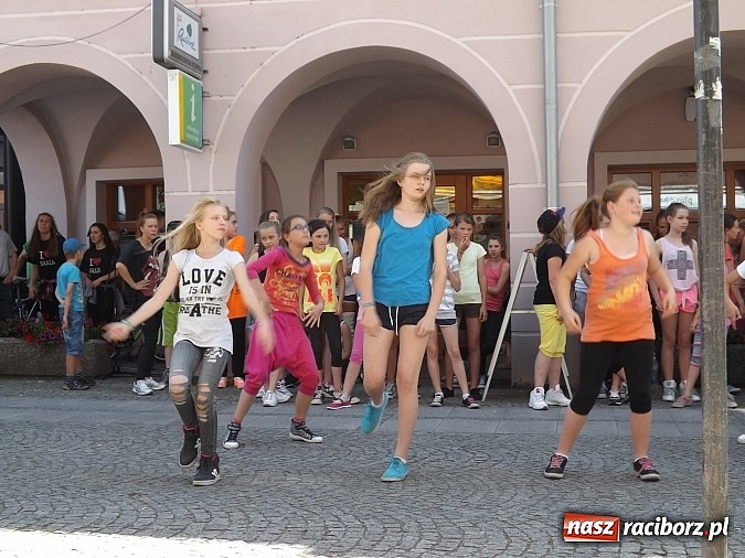 Zdjęcie w galerii na portalu naszraciborz.pl: Zakończenie warsztatów tanecznych z RCK wiadomości z regionu