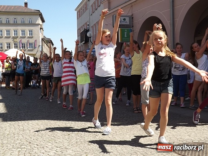 Zdjęcie w galerii na portalu naszraciborz.pl: Zakończenie warsztatów tanecznych z RCK wiadomości z regionu