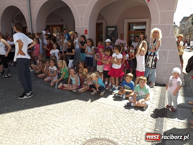 Zdjęcie w galerii na portalu naszraciborz.pl: Zakończenie warsztatów tanecznych z RCK wiadomości z regionu