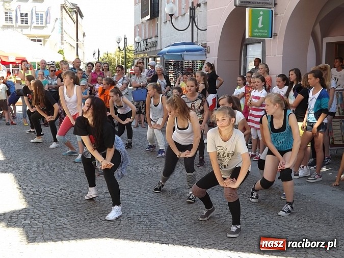 Zdjęcie w galerii na portalu naszraciborz.pl: Zakończenie warsztatów tanecznych z RCK wiadomości z regionu