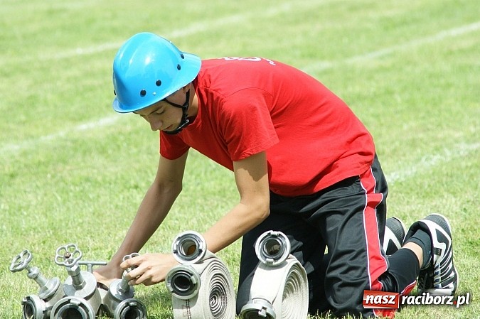 Zdjęcie w galerii na portalu naszraciborz.pl: Polskie i czeskie młodzieżowe drużyny strażackie rywalizowały w Krzyżanowicach wiadomości z regionu