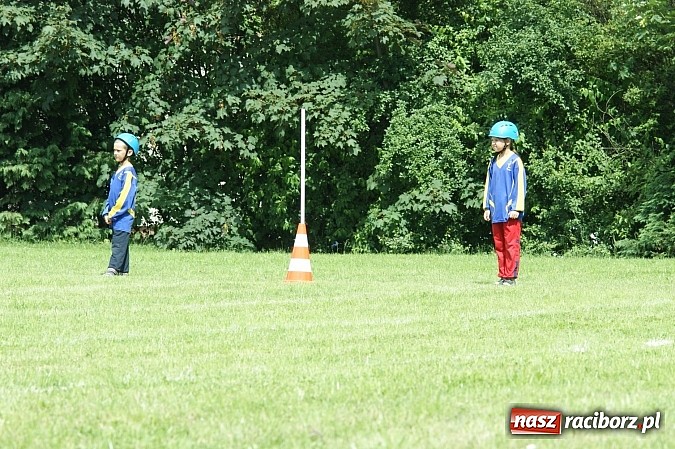 Zdjęcie w galerii na portalu naszraciborz.pl: Polskie i czeskie młodzieżowe drużyny strażackie rywalizowały w Krzyżanowicach wiadomości z regionu