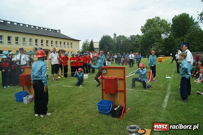 Zdjęcie w galerii na portalu naszraciborz.pl: Polskie i czeskie młodzieżowe drużyny strażackie rywalizowały w Krzyżanowicach wiadomości z regionu