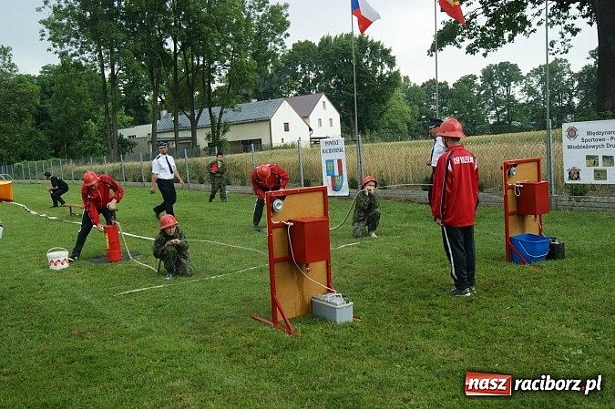 Zdjęcie w galerii na portalu naszraciborz.pl: Polskie i czeskie młodzieżowe drużyny strażackie rywalizowały w Krzyżanowicach wiadomości z regionu