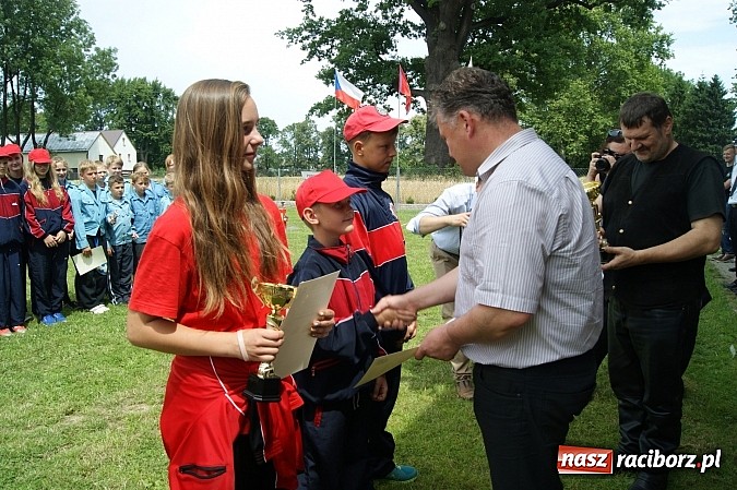 Zdjęcie w galerii na portalu naszraciborz.pl: Polskie i czeskie młodzieżowe drużyny strażackie rywalizowały w Krzyżanowicach wiadomości z regionu