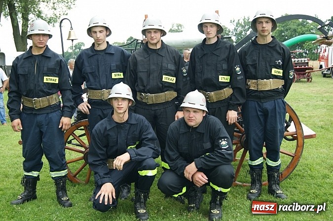 Zdjęcie w galerii na portalu naszraciborz.pl: Sikawki jak za starych dobrych lat - wideo wiadomości z regionu
