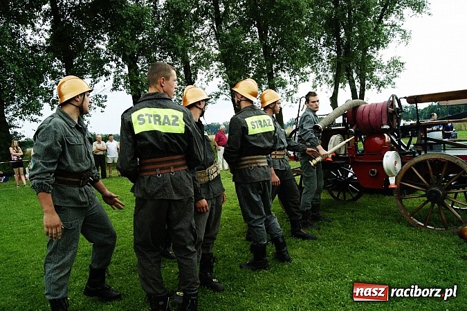 Zdjęcie w galerii na portalu naszraciborz.pl: Sikawki jak za starych dobrych lat - wideo wiadomości z regionu