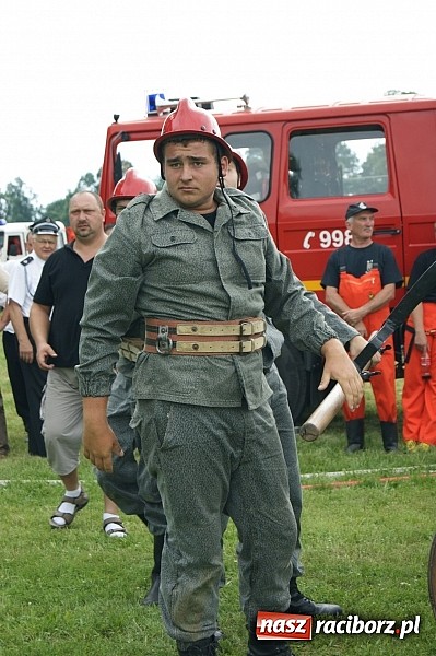 Zdjęcie w galerii na portalu naszraciborz.pl: Sikawki jak za starych dobrych lat - wideo wiadomości z regionu