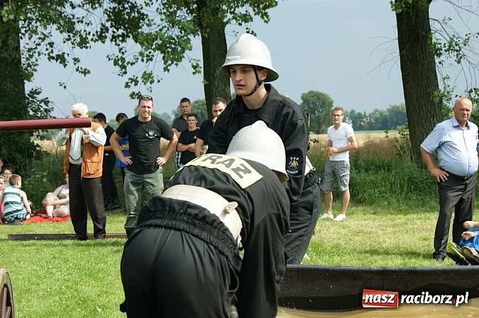 Zdjęcie w galerii na portalu naszraciborz.pl: Sikawki jak za starych dobrych lat - wideo wiadomości z regionu