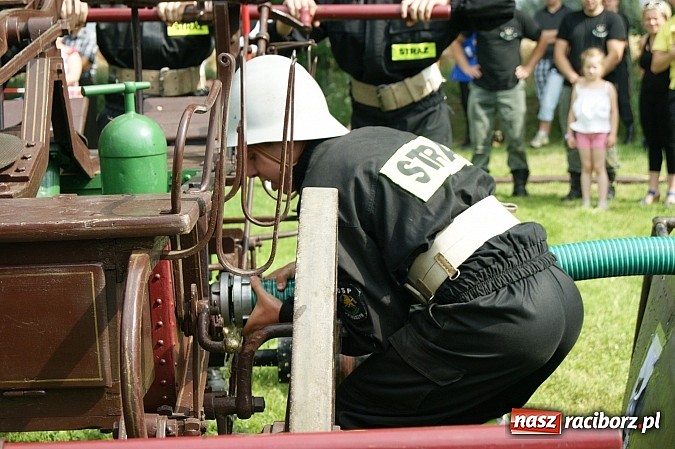 Zdjęcie w galerii na portalu naszraciborz.pl: Sikawki jak za starych dobrych lat - wideo wiadomości z regionu