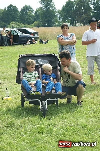 Zdjęcie w galerii na portalu naszraciborz.pl: Sikawki jak za starych dobrych lat - wideo wiadomości z regionu