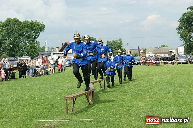 Zdjęcie w galerii na portalu naszraciborz.pl: Sikawki jak za starych dobrych lat - wideo wiadomości z regionu