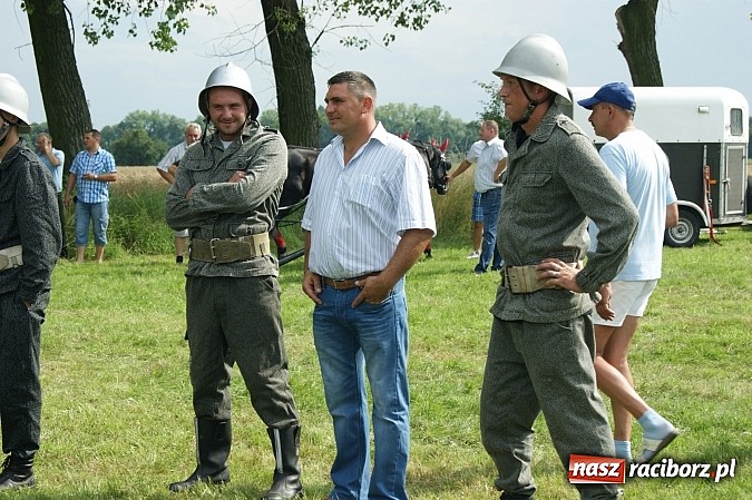 Zdjęcie w galerii na portalu naszraciborz.pl: Sikawki jak za starych dobrych lat - wideo wiadomości z regionu