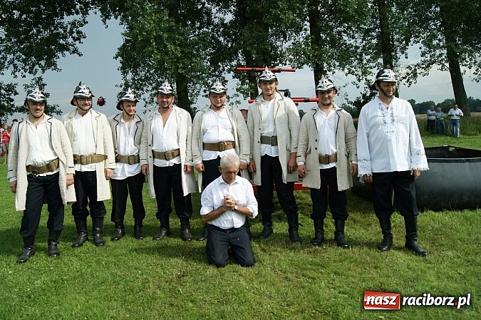 Zdjęcie w galerii na portalu naszraciborz.pl: Sikawki jak za starych dobrych lat - wideo wiadomości z regionu