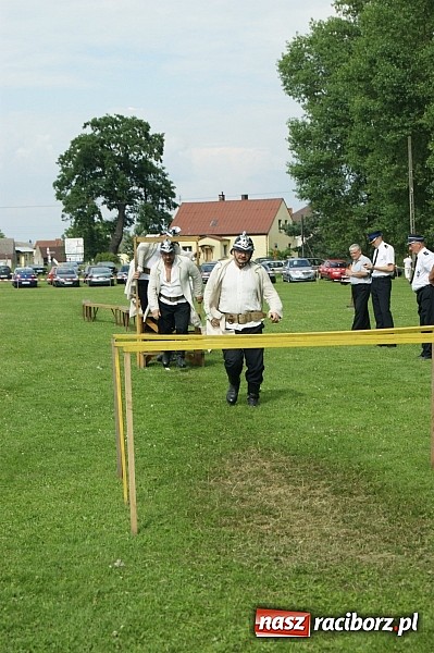Zdjęcie w galerii na portalu naszraciborz.pl: Sikawki jak za starych dobrych lat - wideo wiadomości z regionu