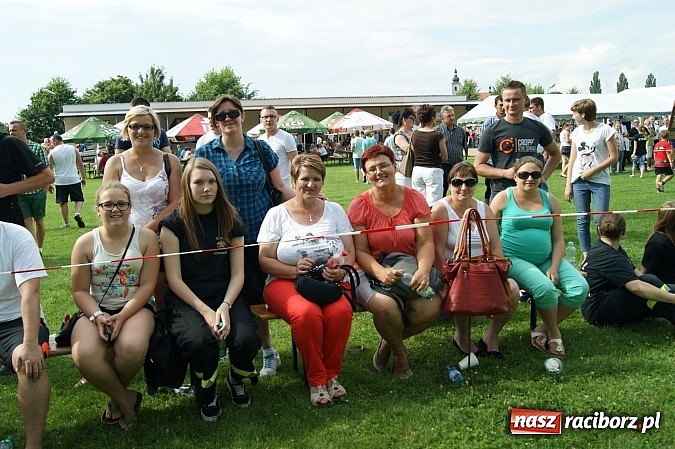 Zdjęcie w galerii na portalu naszraciborz.pl: Sikawki jak za starych dobrych lat - wideo wiadomości z regionu