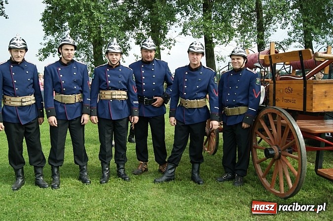 Zdjęcie w galerii na portalu naszraciborz.pl: Sikawki jak za starych dobrych lat - wideo wiadomości z regionu