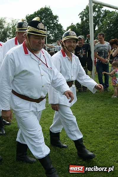 Zdjęcie w galerii na portalu naszraciborz.pl: Sikawki jak za starych dobrych lat - wideo wiadomości z regionu