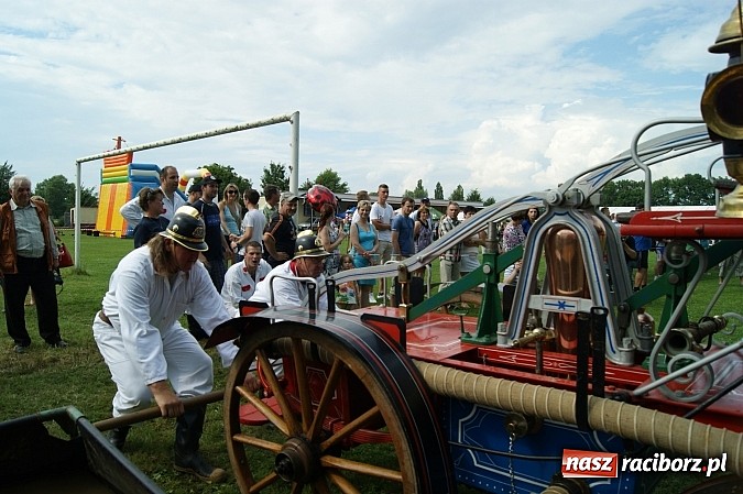 Zdjęcie w galerii na portalu naszraciborz.pl: Sikawki jak za starych dobrych lat - wideo wiadomości z regionu