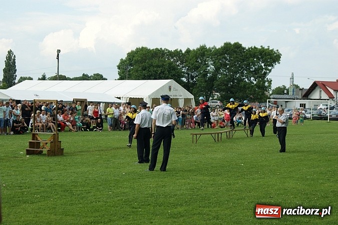 Zdjęcie w galerii na portalu naszraciborz.pl: Sikawki jak za starych dobrych lat - wideo wiadomości z regionu